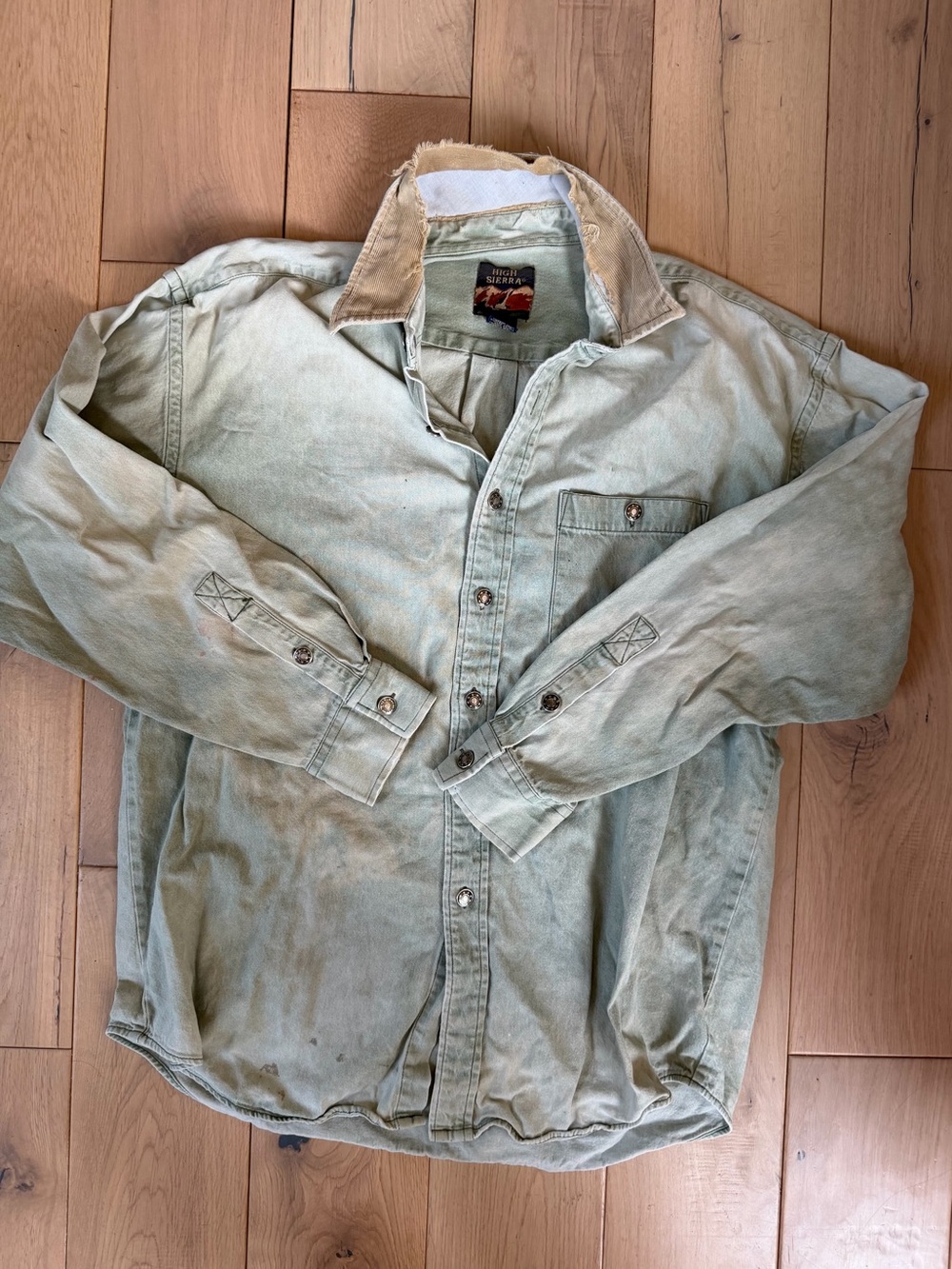 High Sierra Vintage Denim Button Down Shirt - Picture 4 of 7